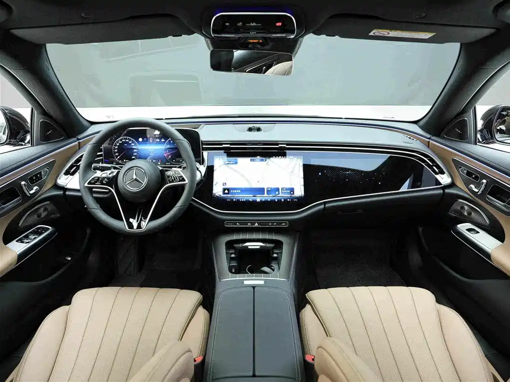 صورة 6 - Mercedes-Benz E-Class