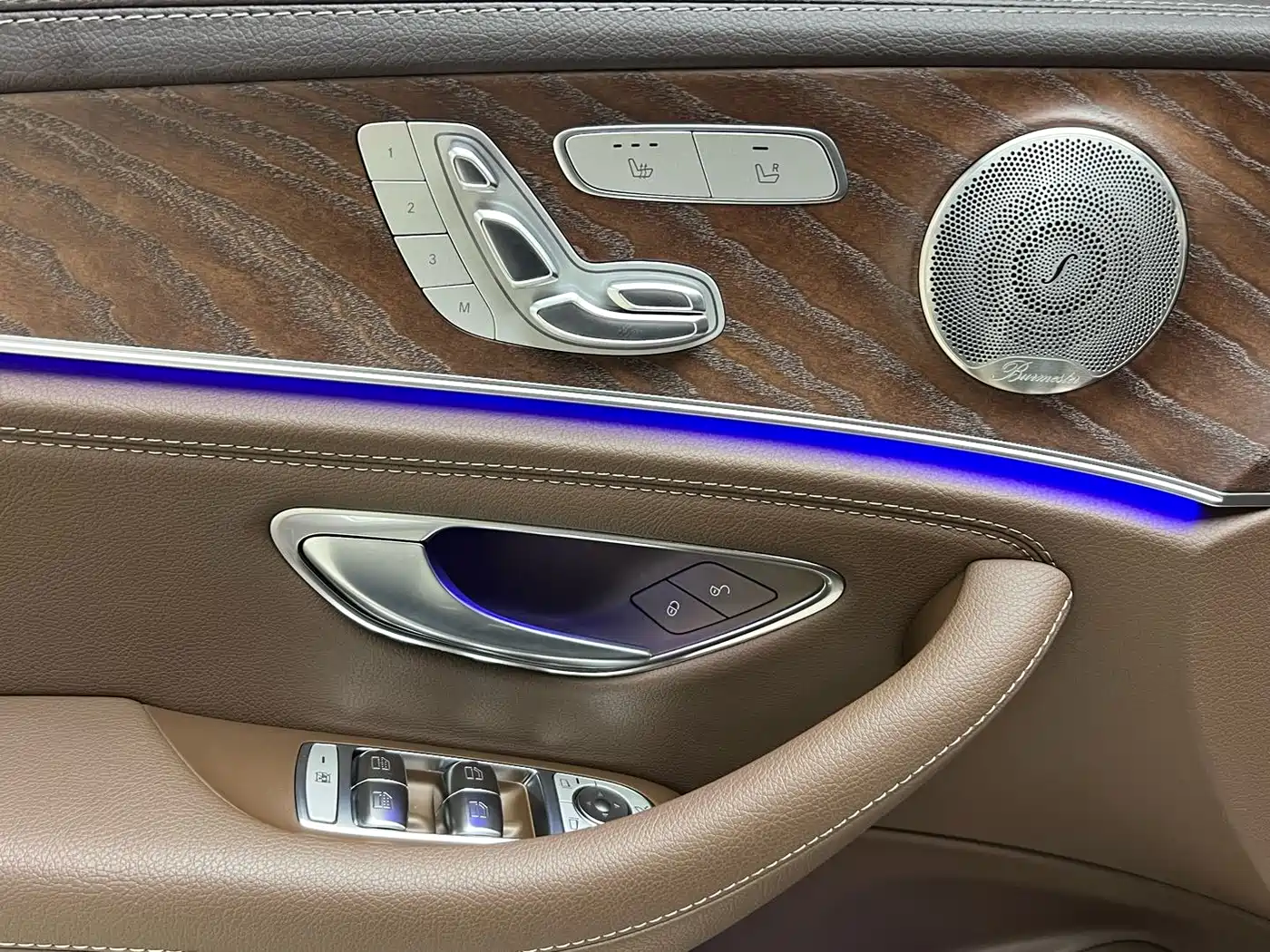 Mercedes-Benz E-Class 2023 E 300 L Luxury фото 19