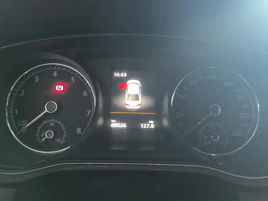 Volkswagen Passat 2016 330TSI DSG Executive Edition фото 14