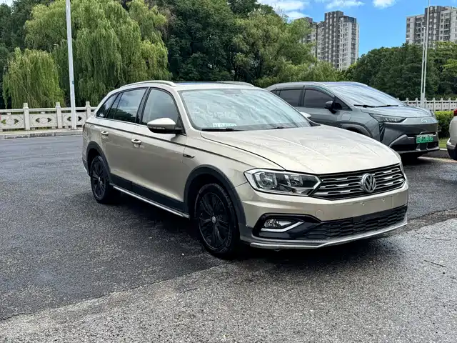  Volkswagen C-TREK 2017 1.6L Automatic Comfort