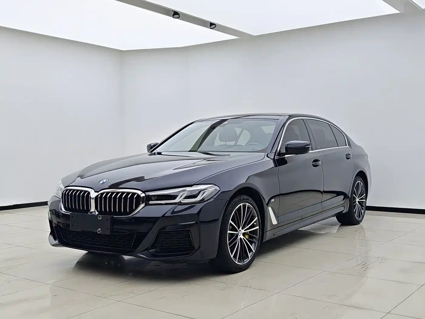 BMW BMW 5 Series 2023 530Li Leading M Sport Package