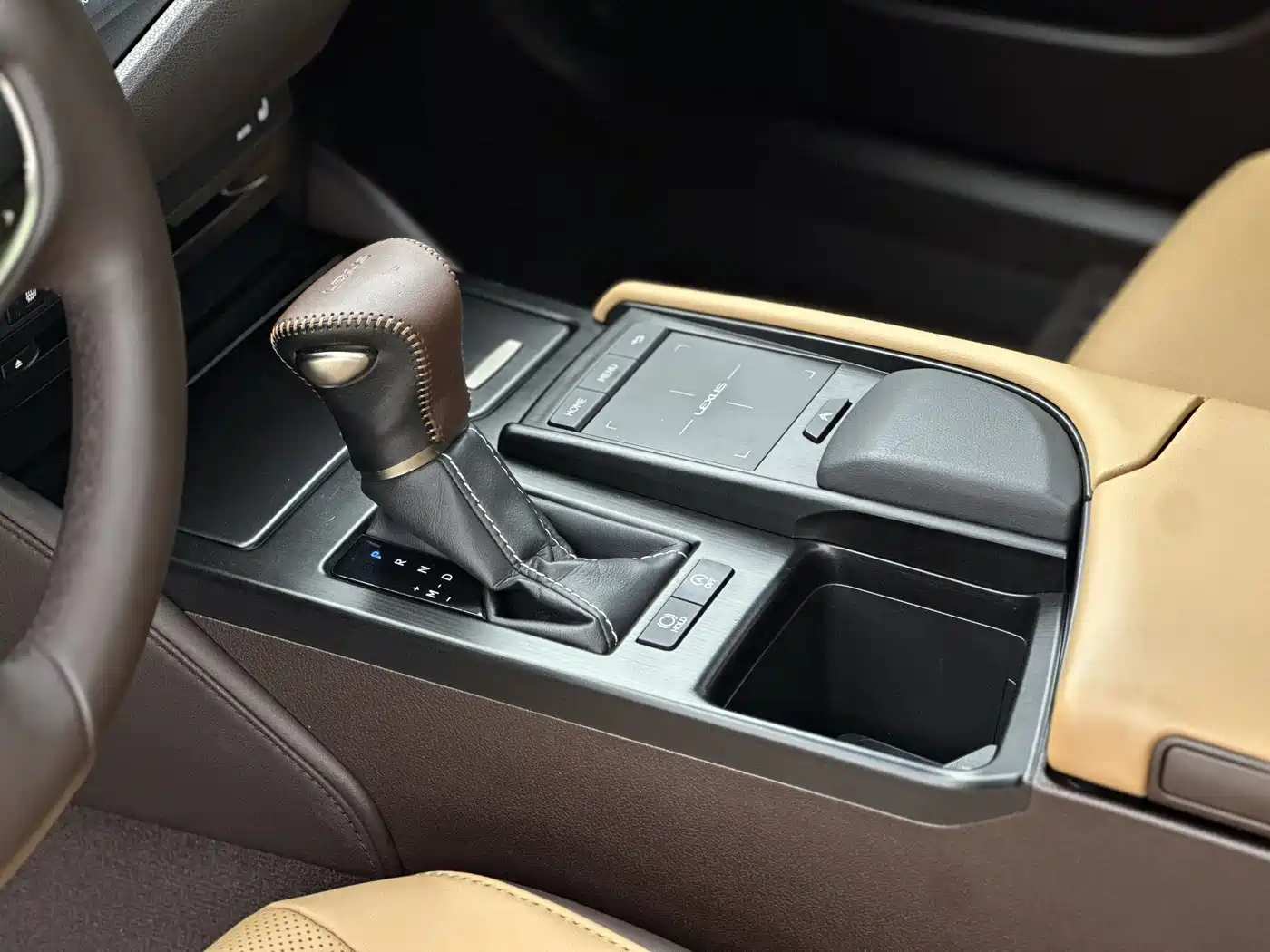 Lexus ES 2020 200 Excellence фото 13