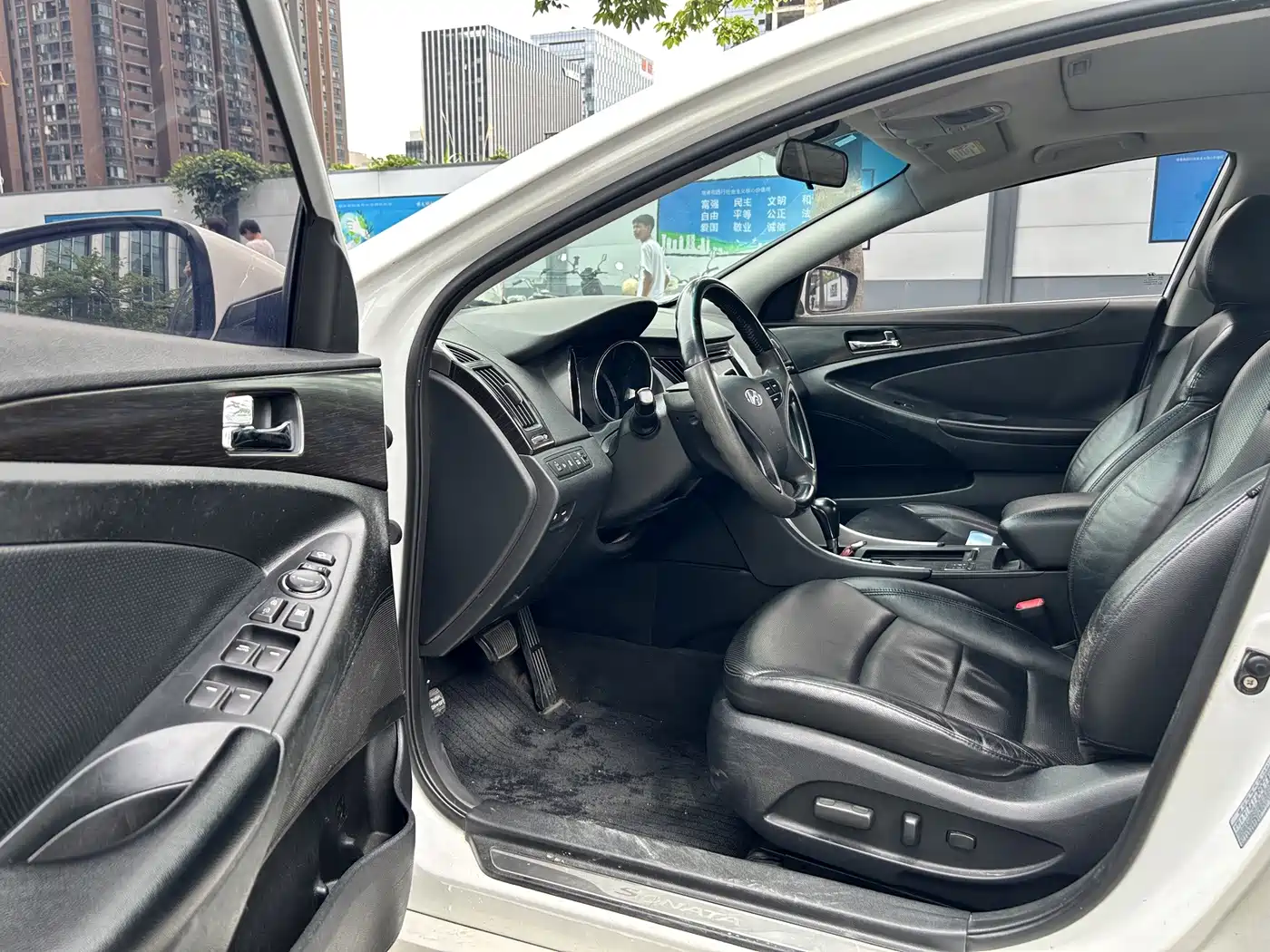 Hyundai Sonata 2013 2013 Model 2.0L Automatic Leading Edition