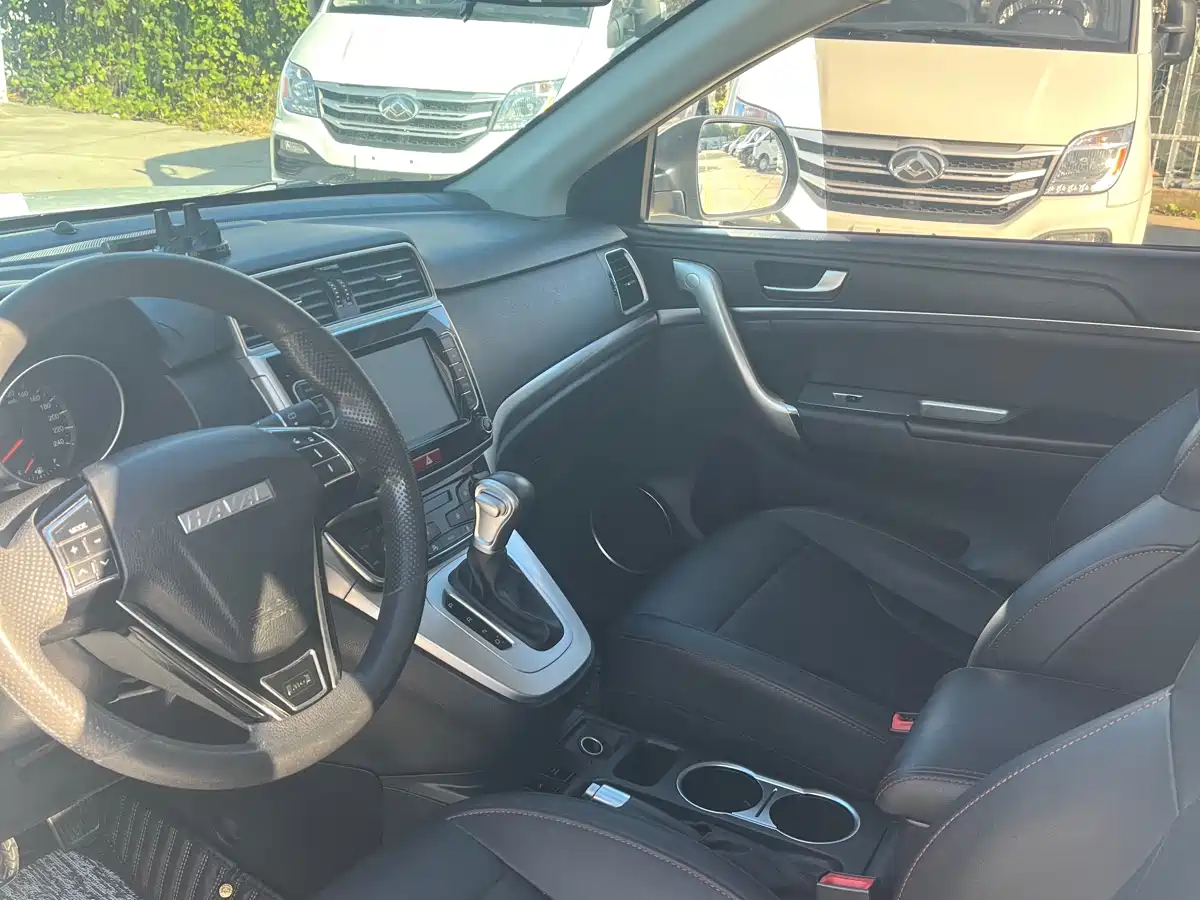 Haval M6 2019 1.5T DCT 2WD Value Edition (China VI) фото 9