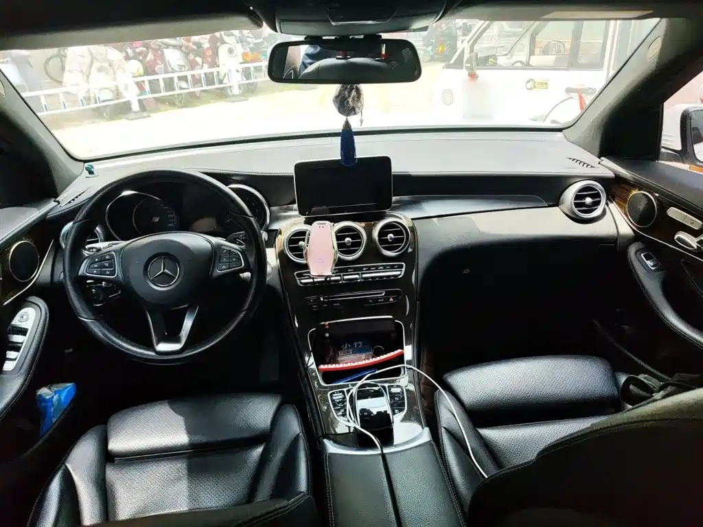Mercedes-Benz GLC 2018 GLC 260 4MATIC Dynamic фото 13