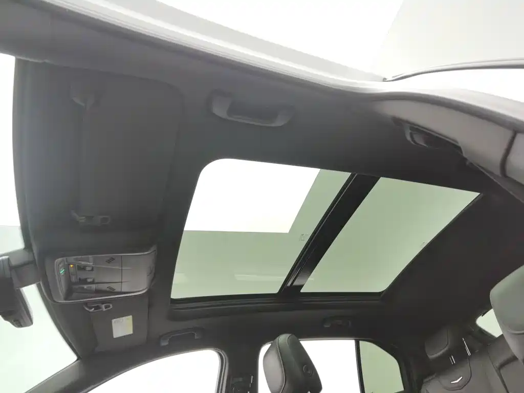 Cadillac XT4 2019 2018 28T FWD Leading Edition