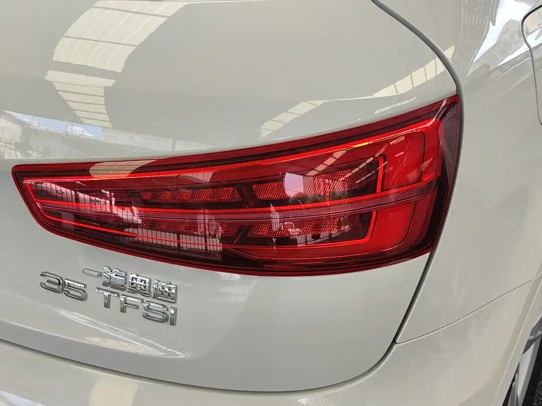 Фото 5 - Audi Q3