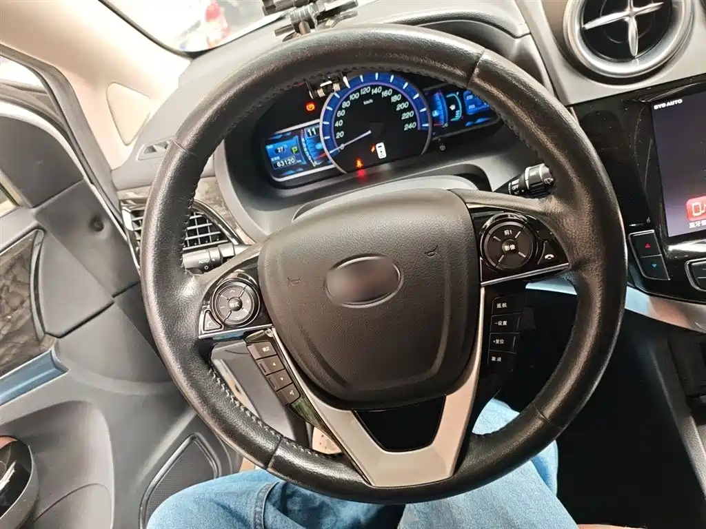 BYD S7 2017 2.0T Auto Luxury фото 3
