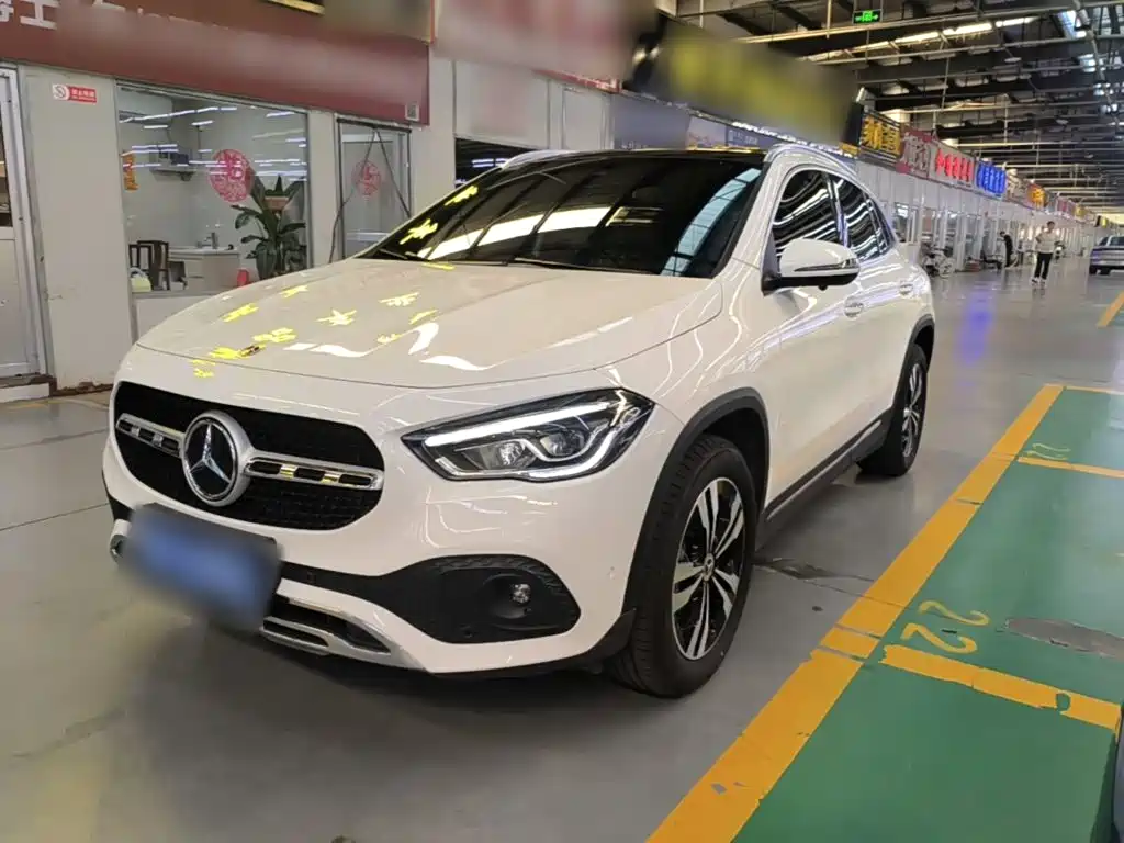 Mercedes-Benz GLA 2023 2023 GLA 220