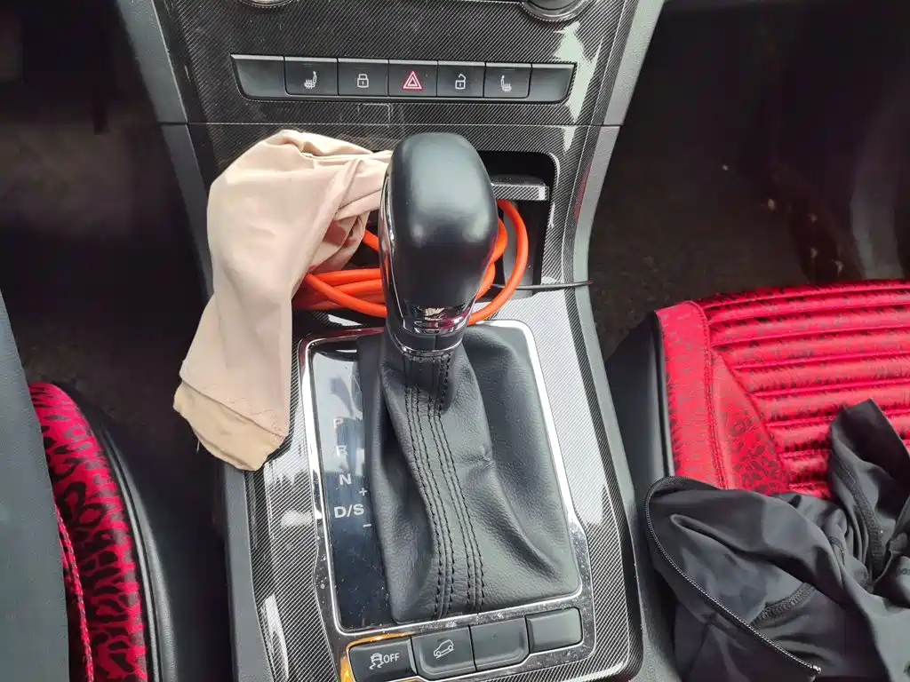 MG Roewe RX5 2019 2017 20T Automatic Premium Edition