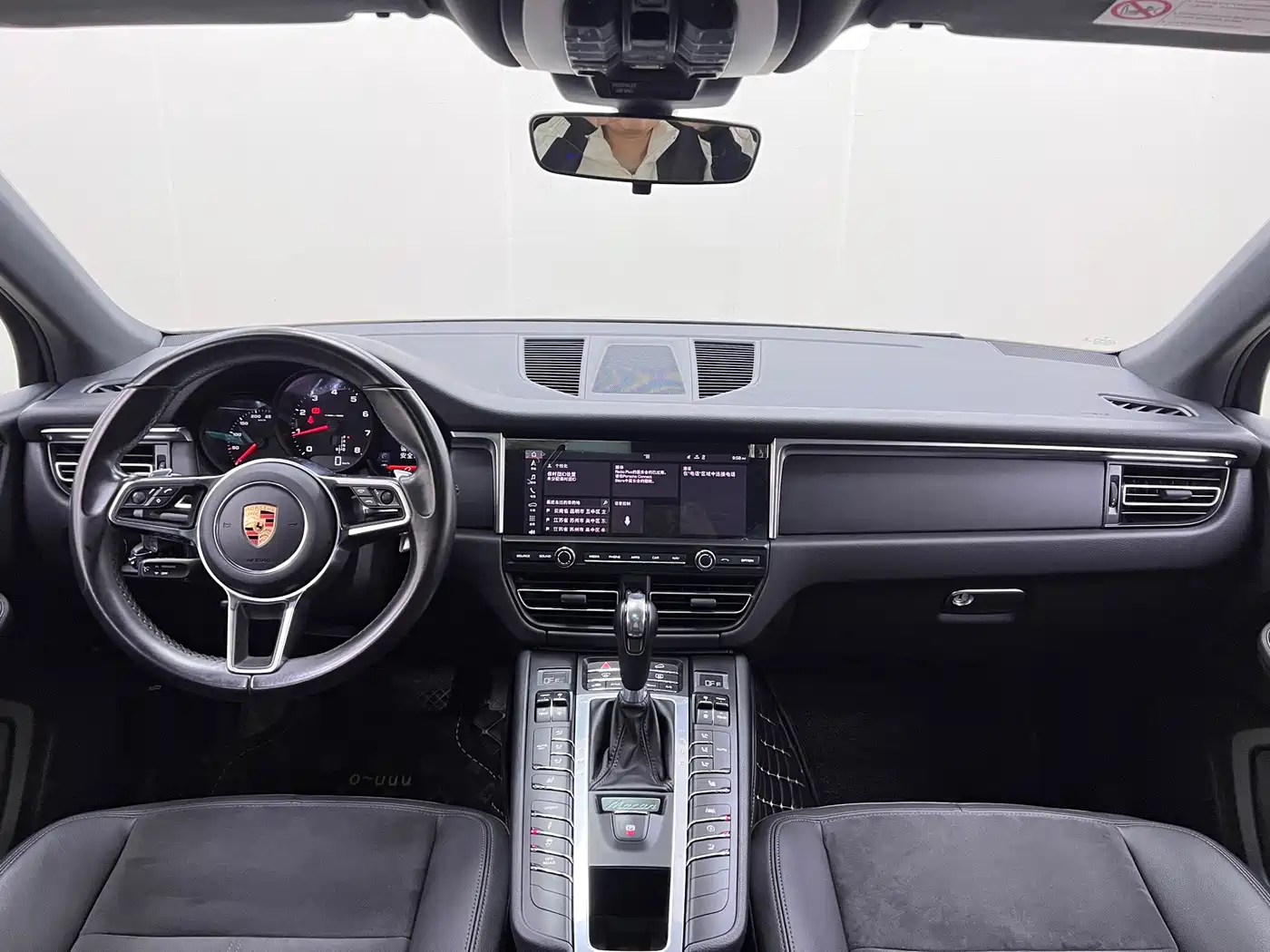 Porsche Macan 2020 Macan 2.0T фото 18
