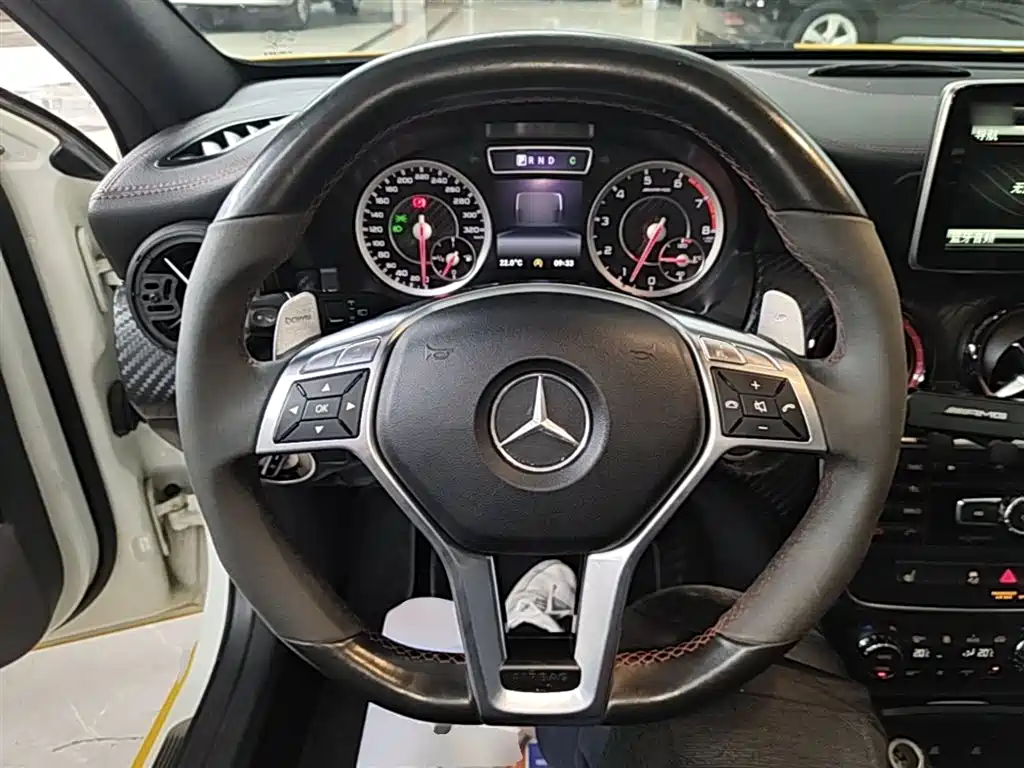 Mercedes-Benz A-Class AMG (Import) 2014 AMG A 45 4MATIC фото 11