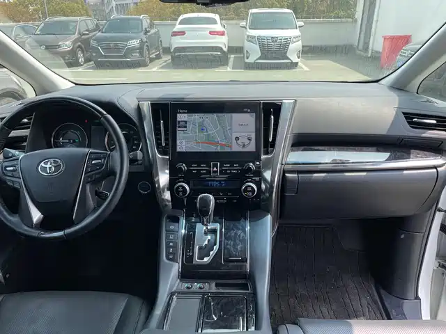 Toyota Vellfire 2020 Twin Engine 2.5L HV Luxury Edition — фото 5