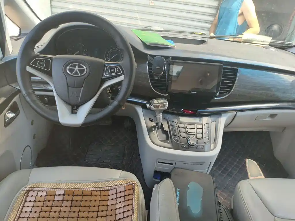 JAC Refine M5 2015 2013 2.0T Petrol Automatic Official Edition