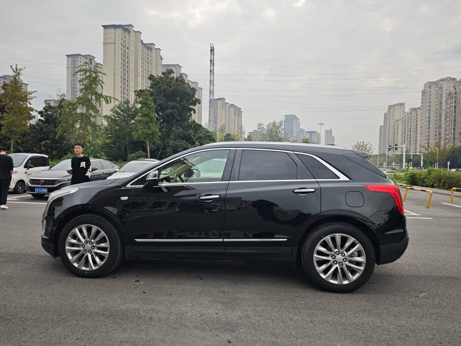 Фото 8 - Cadillac XT5