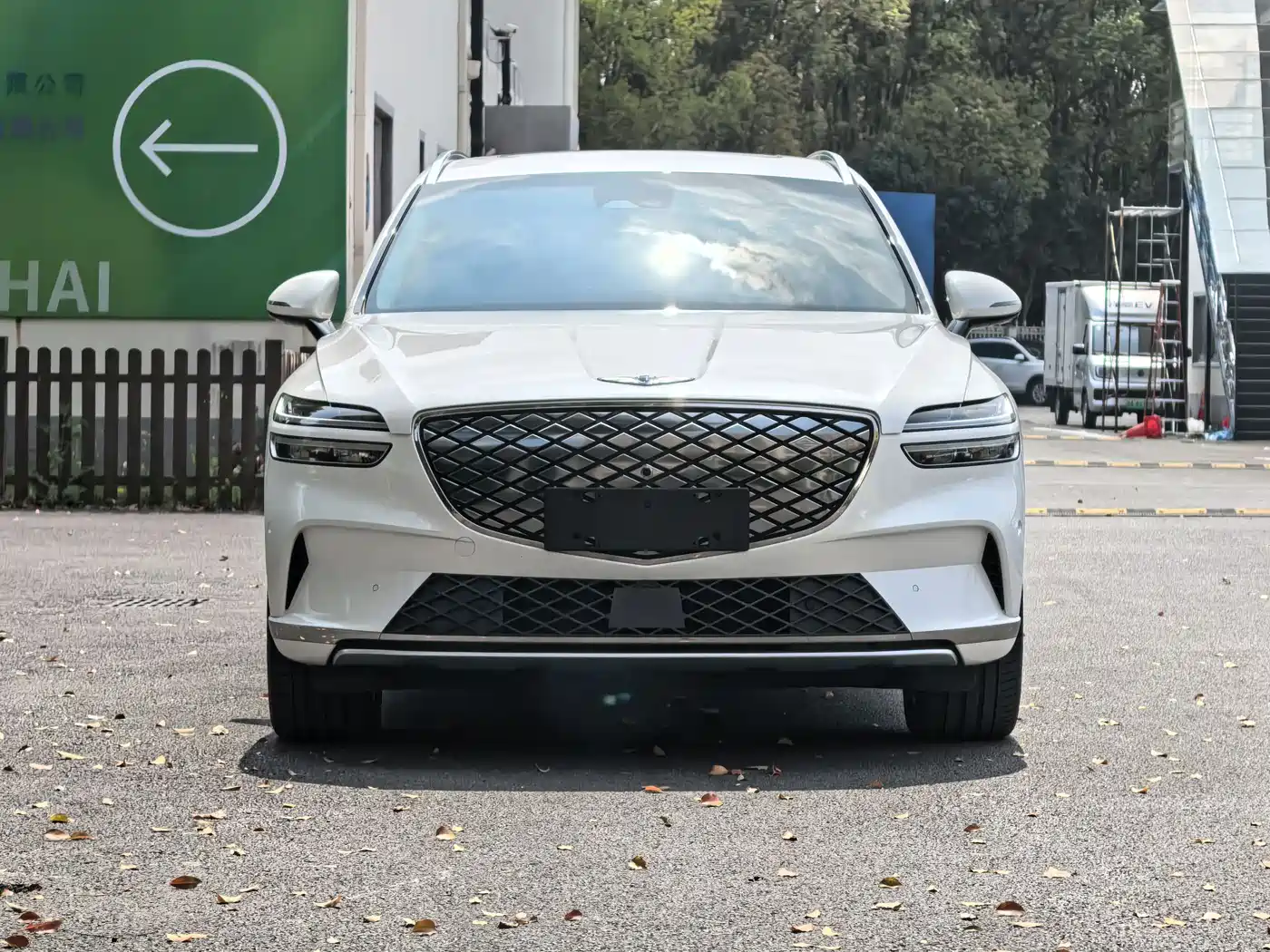 GENESIS PURE ELECTRIC GV70