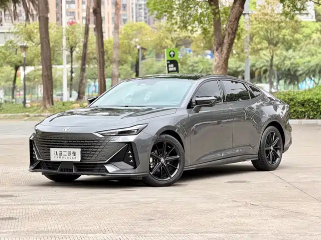 Changan UNI-V 1.5T, Премиум