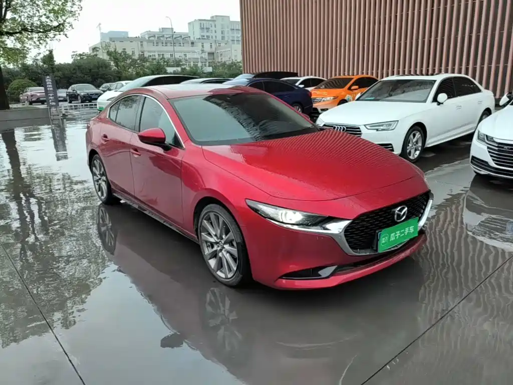 Photo 4 - Mazda Mazda 3
