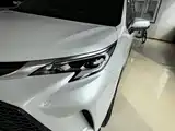 Фото 24 - Toyota Granvia