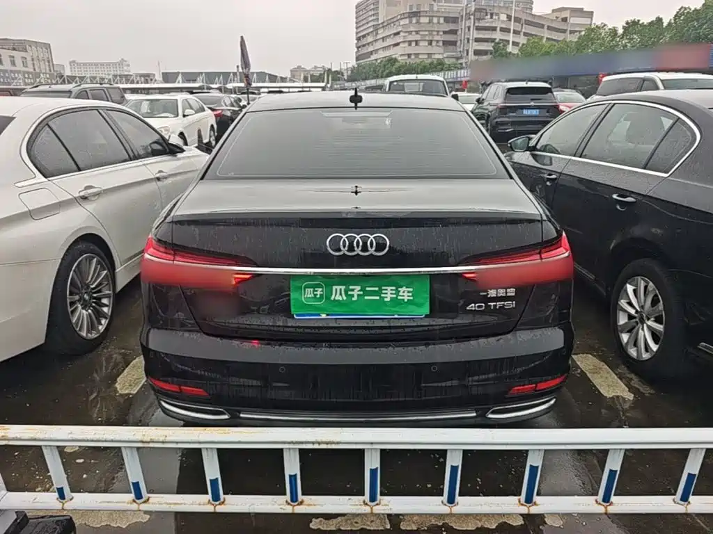 Фото 6 - Audi A6L