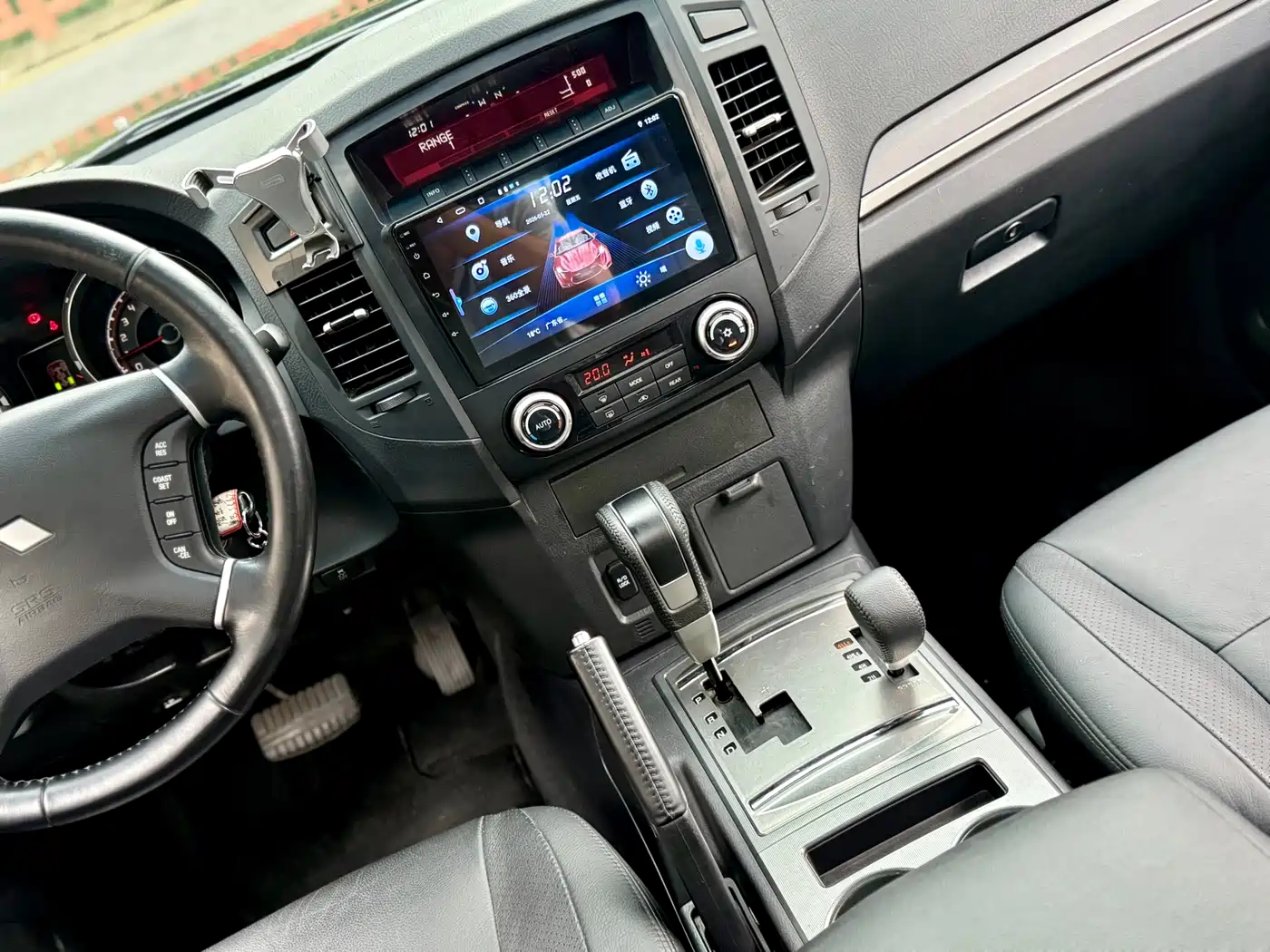 Mitsubishi Pajero (Import) 2012 3.0L Elite Plus Edition фото 17