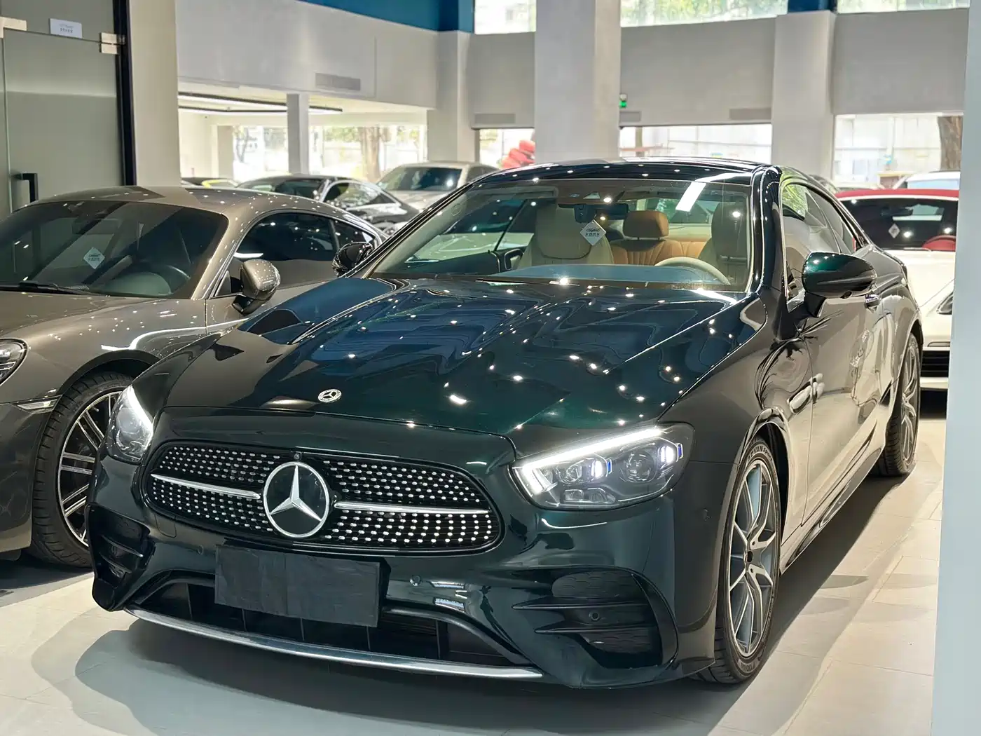 MERCEDES-BENZ E CLASS