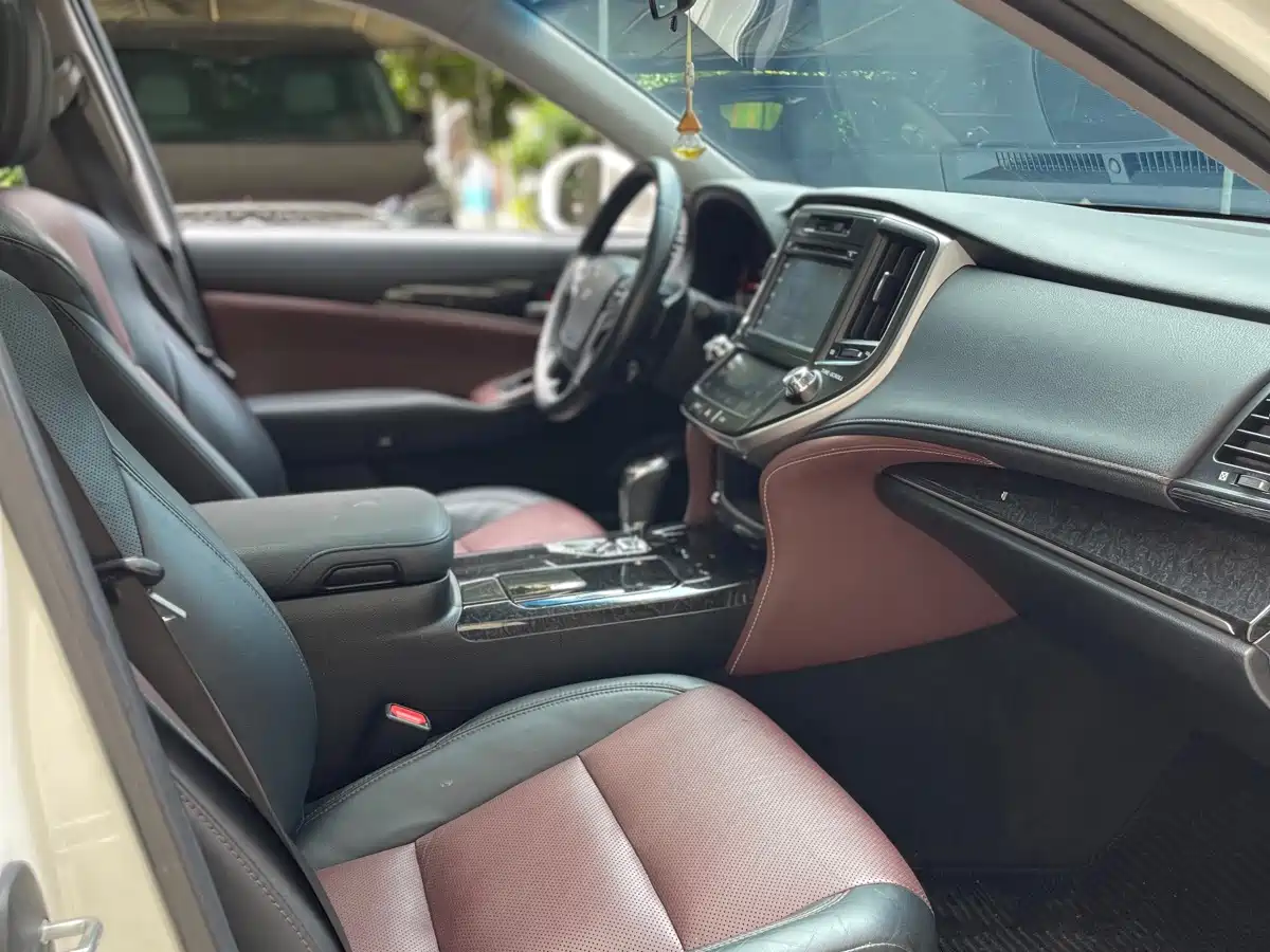 Toyota Crown 2019 2018 2.0T Sport Edition
