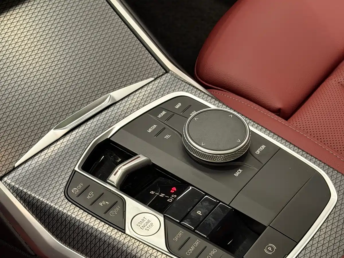 BMW 3 Series 2023 325Li M Sport Black Night Package фото 8