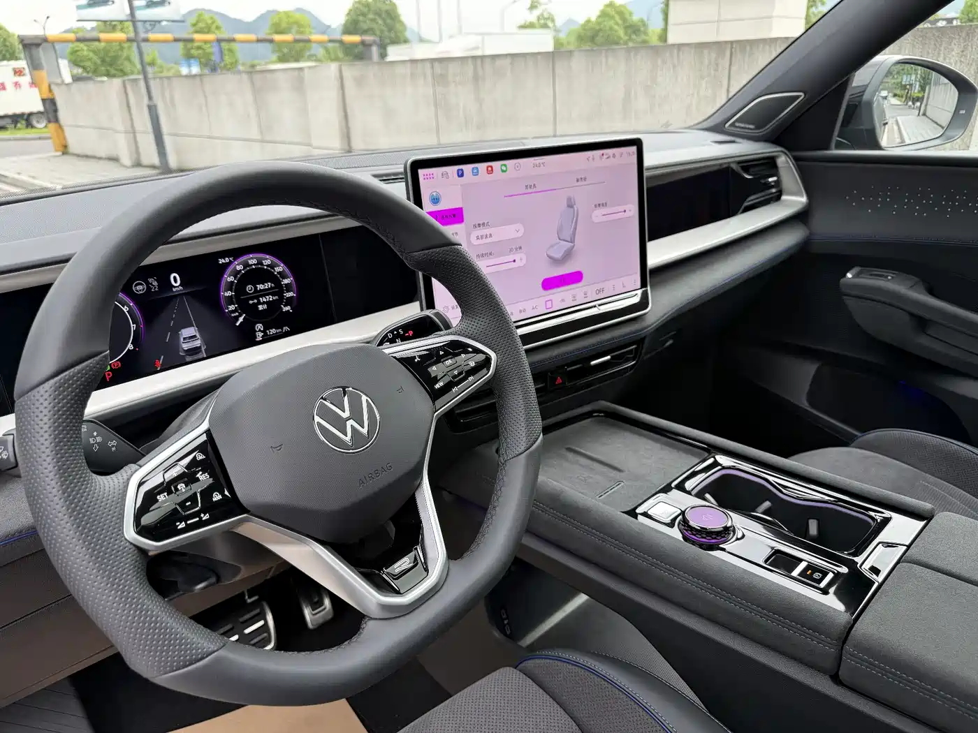 Volkswagen Teramont 2025 Teramont Pro 450TSI 4WD Summit Edition фото 14