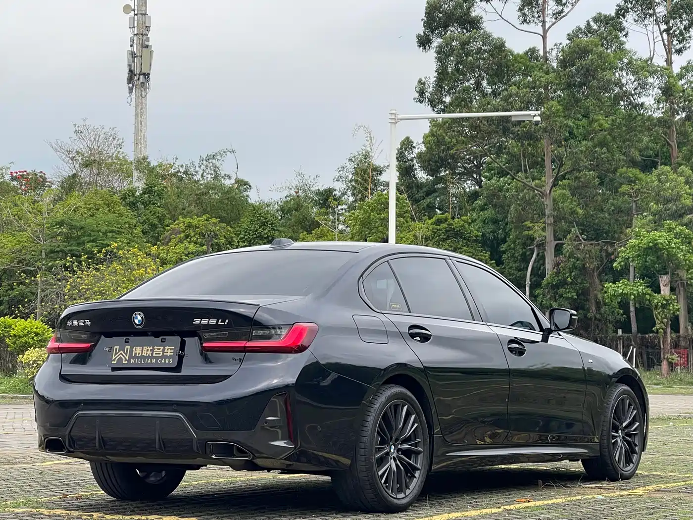 BMW 3 Series 2024 325Li M Sport Shadowline Package фото 4