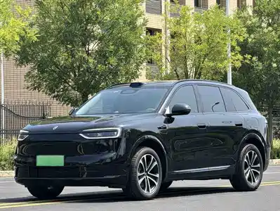 AITO M7
