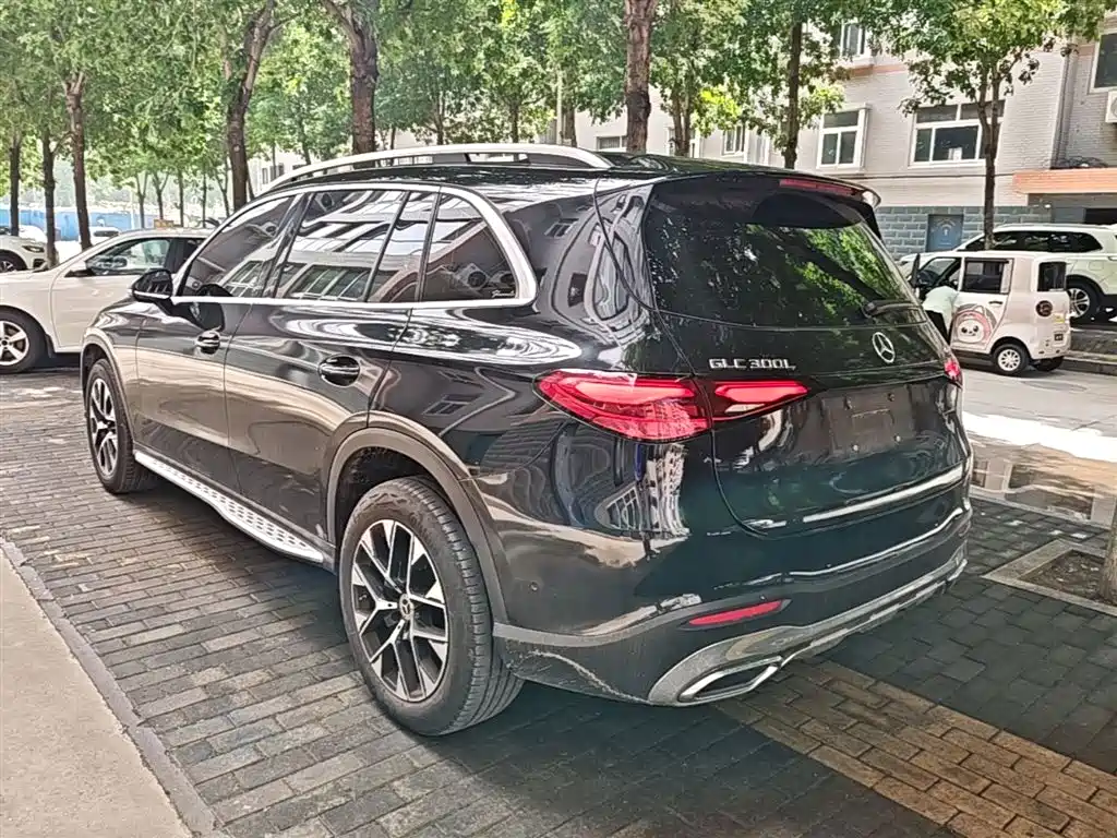 Mercedes-Benz GLC 2023 GLC 260 L 4MATIC Dynamic 7-Seater фото 5