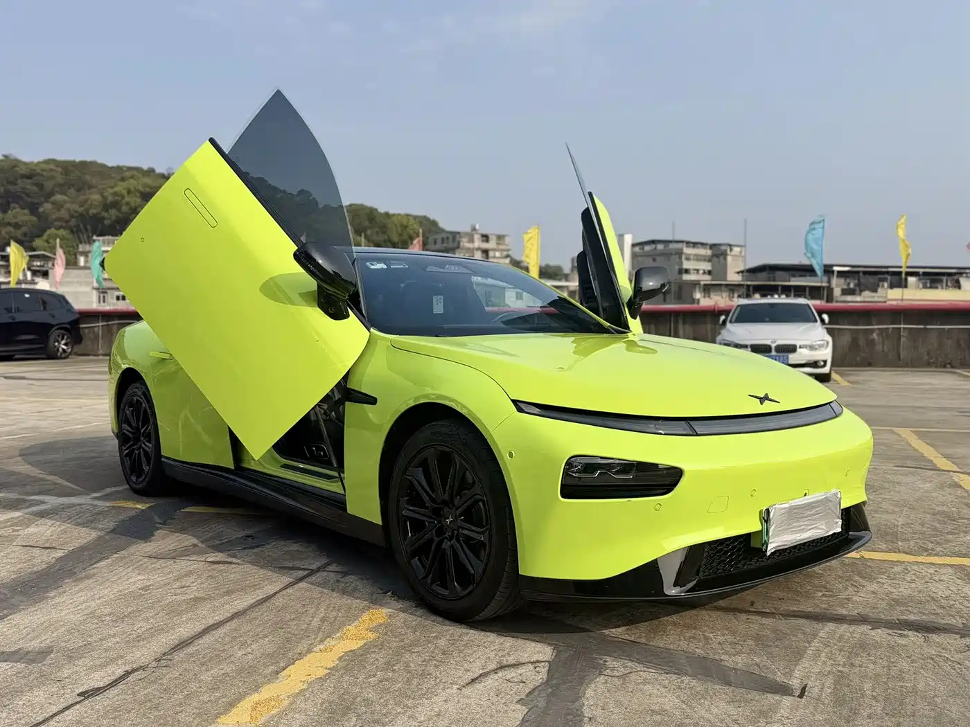 XPeng P7 2021 562E Wing Performance Edition