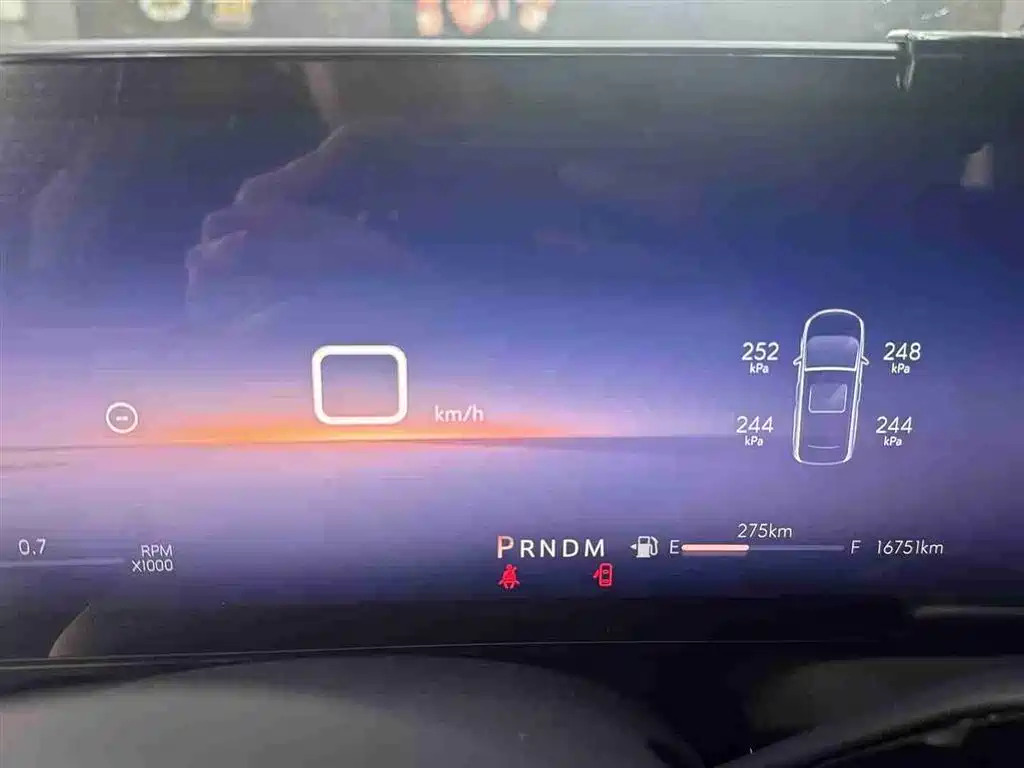 Buick Century 2025 2.0T 6-Seater World Edition фото 8