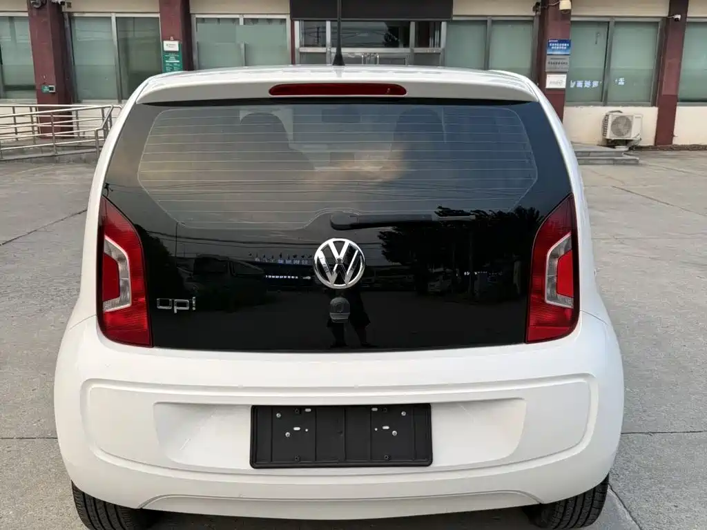 2015 Volkswagen up!