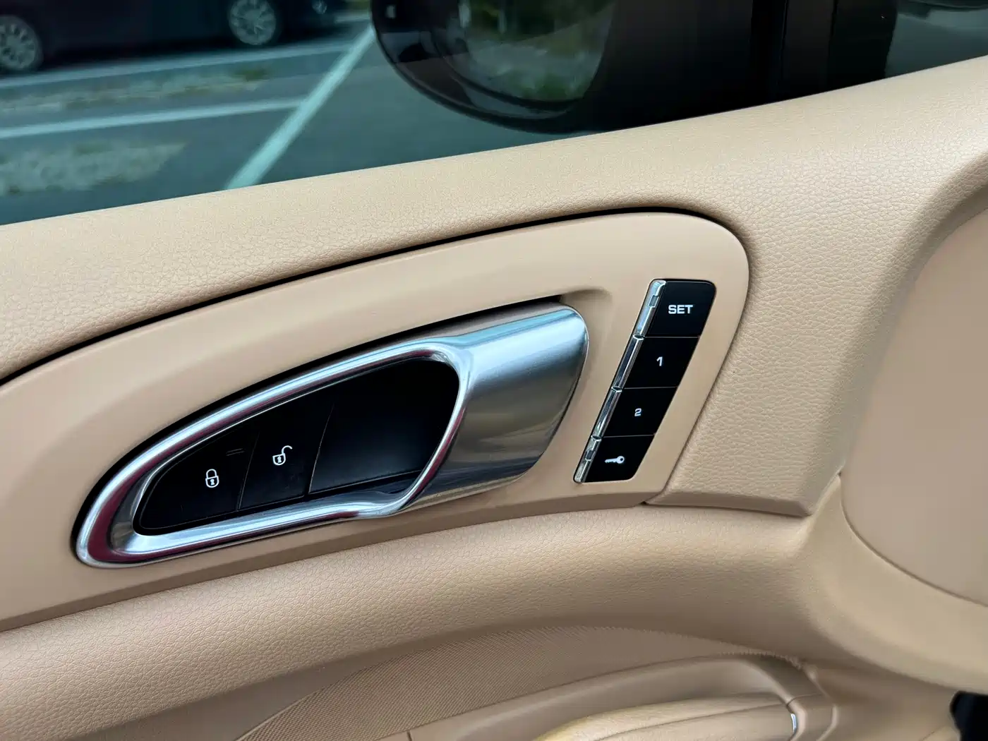 Porsche Cayenne 2016 Cayenne Platinum Edition 3.0T фото 27