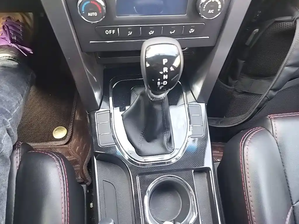 Huanghai Weilong 2020 2019 2.4T Gasoline Automatic 2WD Sport 4K22D4T
