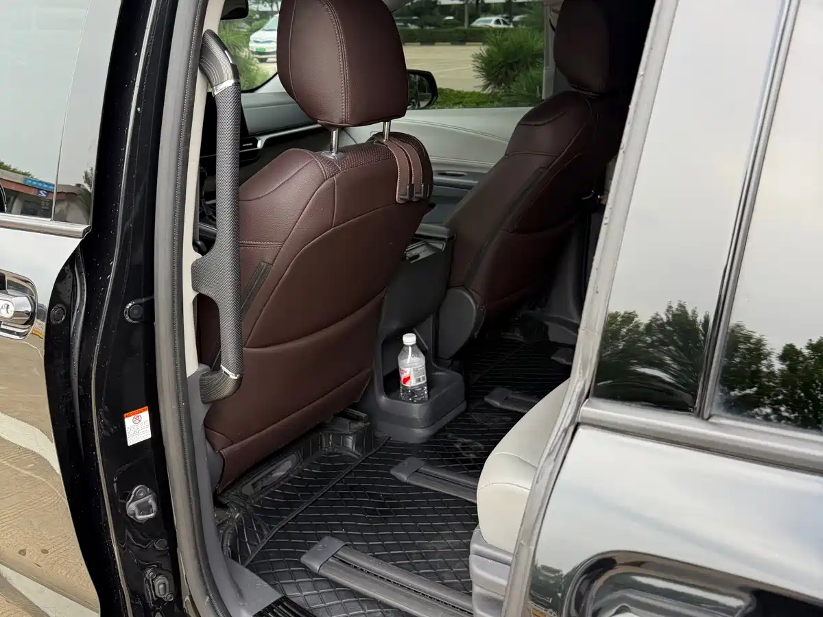Toyota Granvia 2025 2024 2.5L Hybrid Comfort