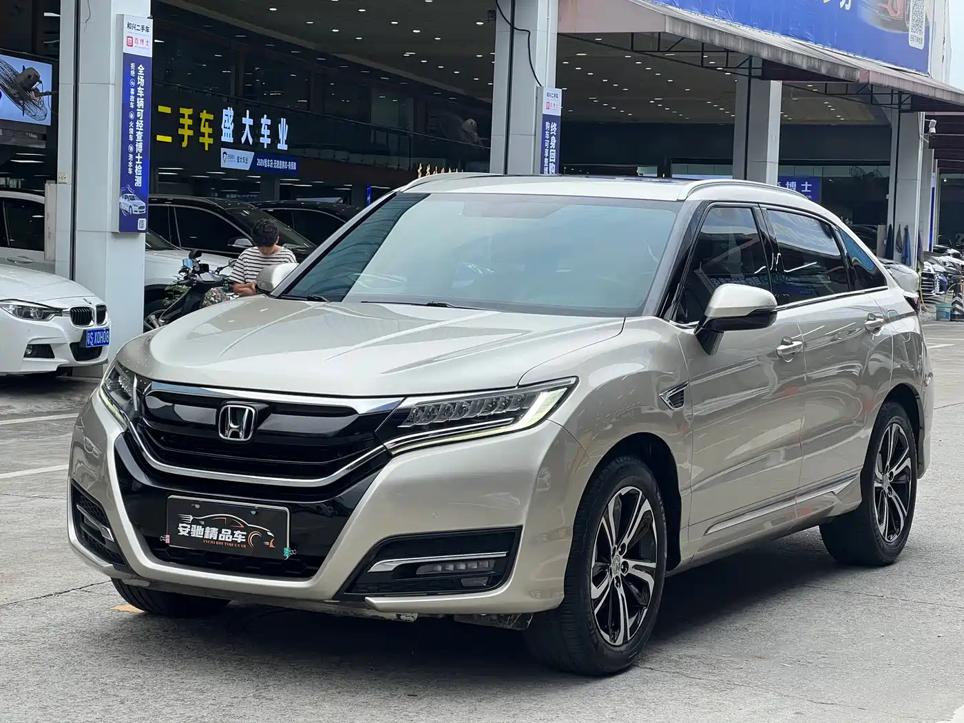 Honda UR-V 2018 2017 370TURBO AWD Premium Edition China V