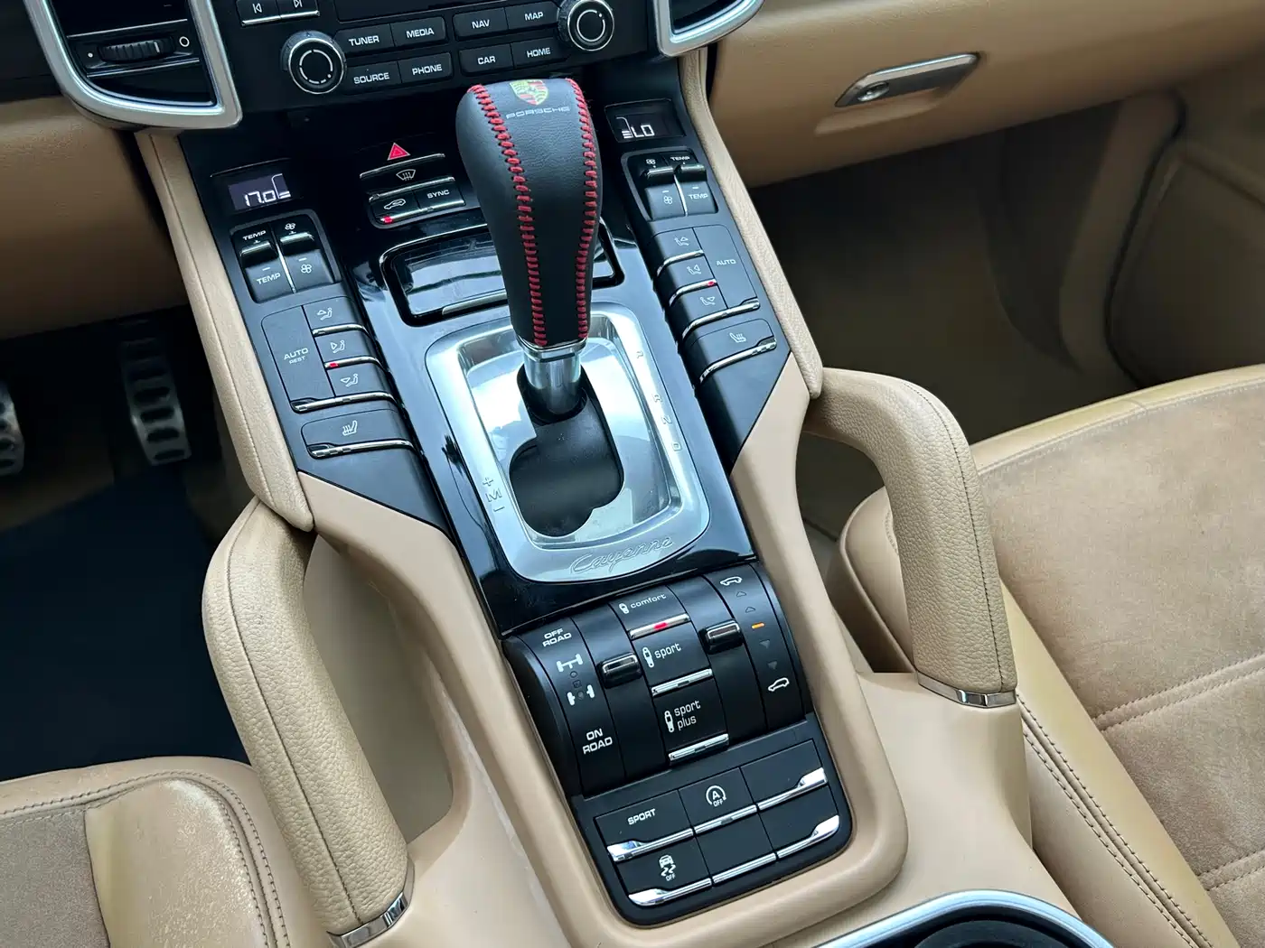 Porsche Cayenne 2016 Cayenne Platinum Edition 3.0T фото 20