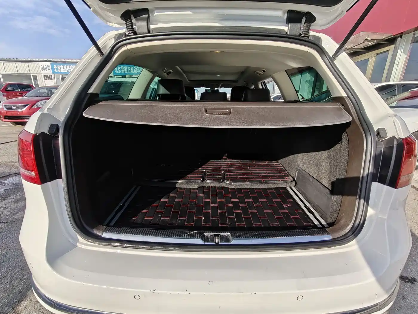 Volkswagen Magotan (Import) 2012 Wagon 2.0TSI Comfort фото 16