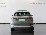 Photo 6 - Audi Q4 e-tron