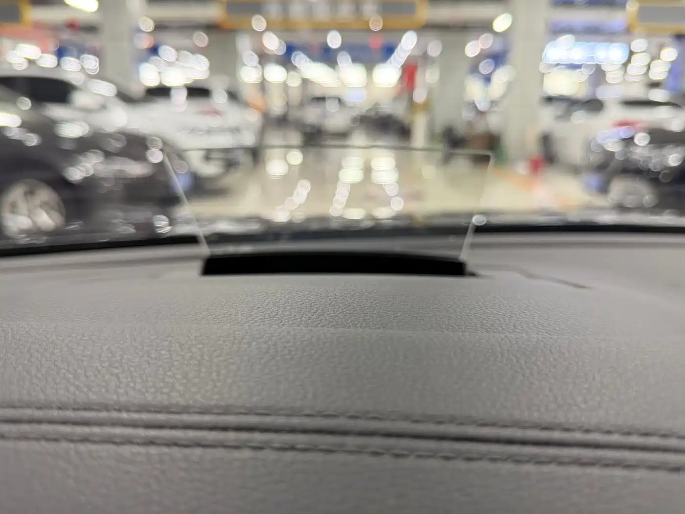 Volkswagen Passat 2023 380TSI Flagship Edition фото 15