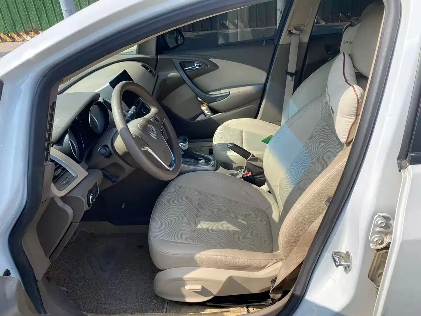 Buick Excelle 2013 GT 1.6L Automatic Fashion Edition фото 4