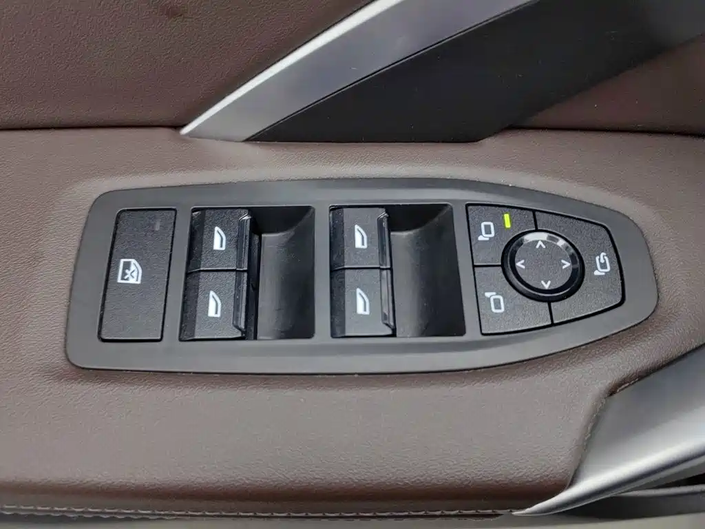 Фото 9 - BMW X1