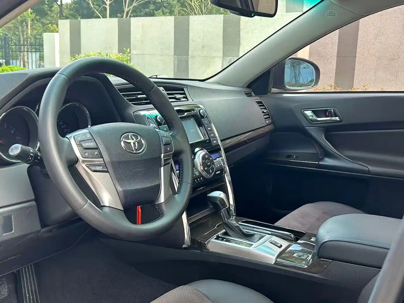Toyota Reiz 2017 2013 2.5V Premium Edition