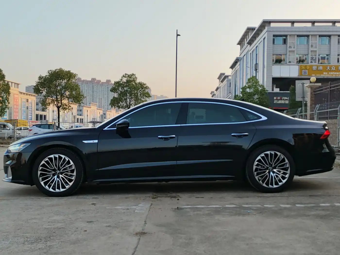 AUDI A7L
