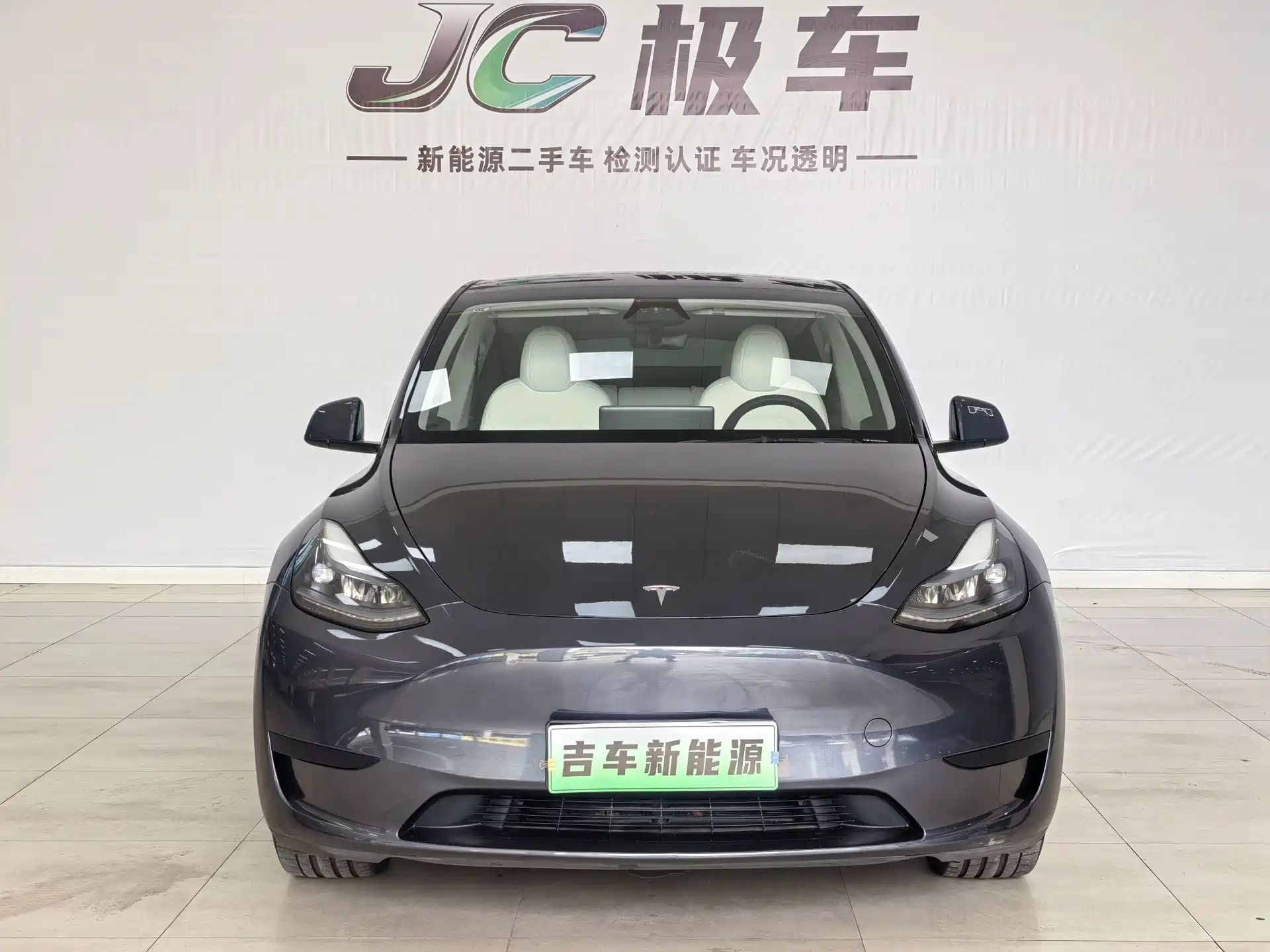 Фото 2 - Tesla Model Y