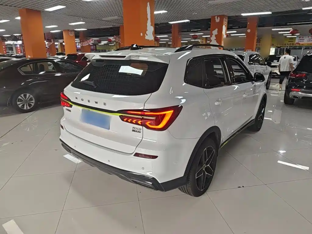 Фото 7 - Roewe RX5