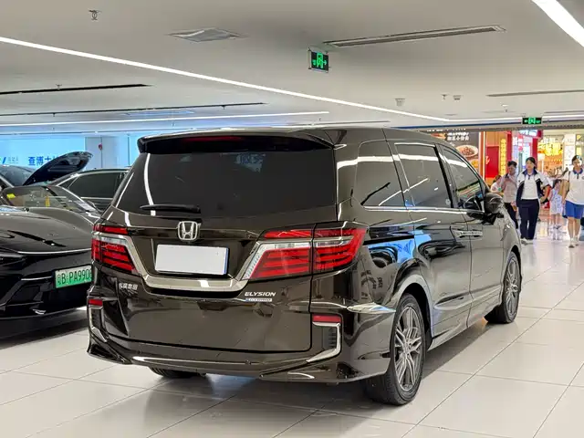 Honda Elysion 2019 2.0L Hybrid Supreme Edition — фото 5